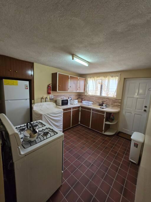 Fabjoy Apartment